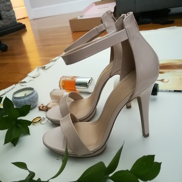 Nude Platform Heels - Picture 5 of 5